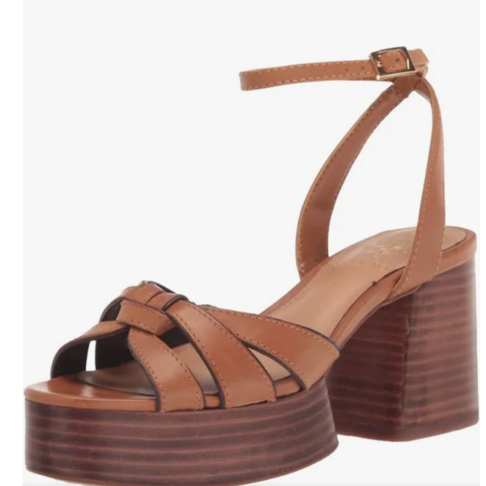 Vince Camuto Women's Freesie Platform Sandal      Used-Size 9